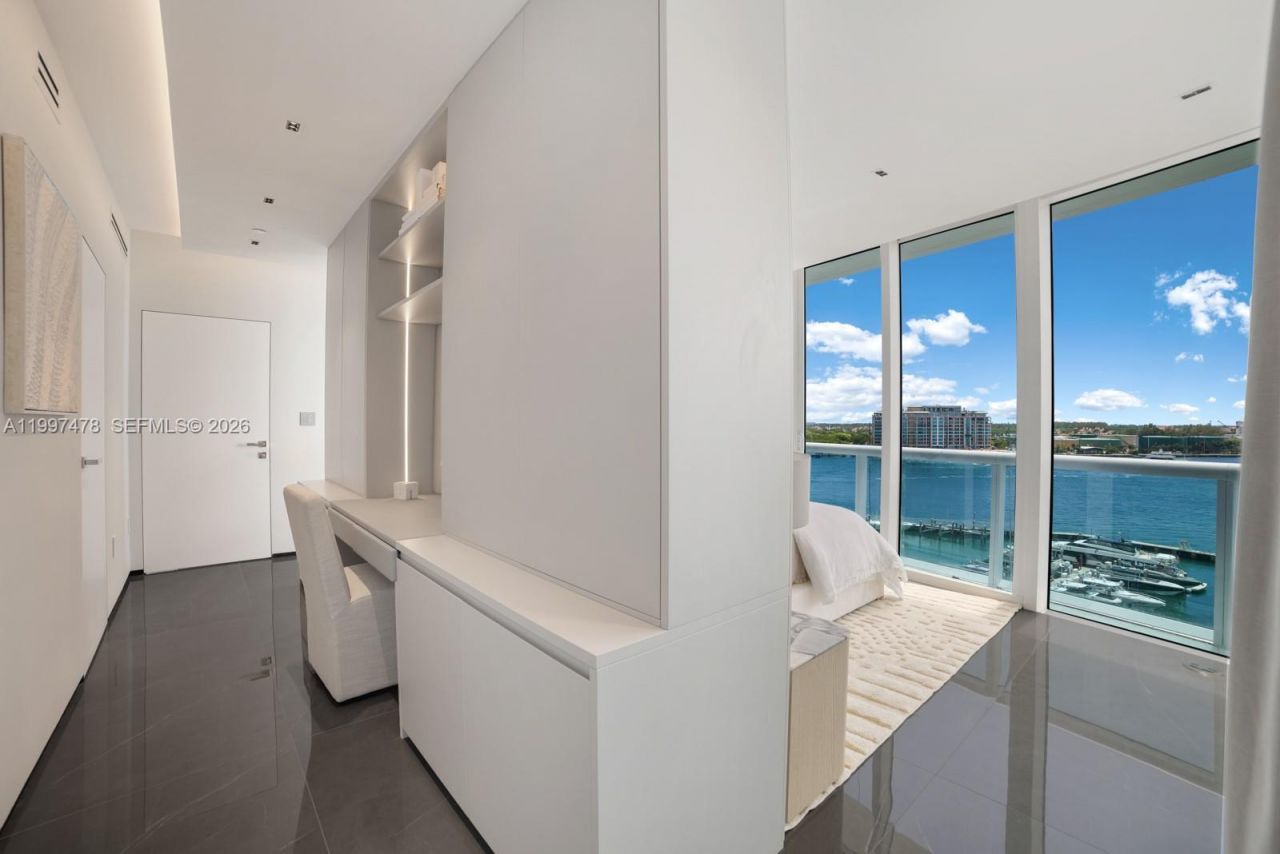 1000 S Pointe Dr, Unit 901, Miami Beach, FL 33139 Photo