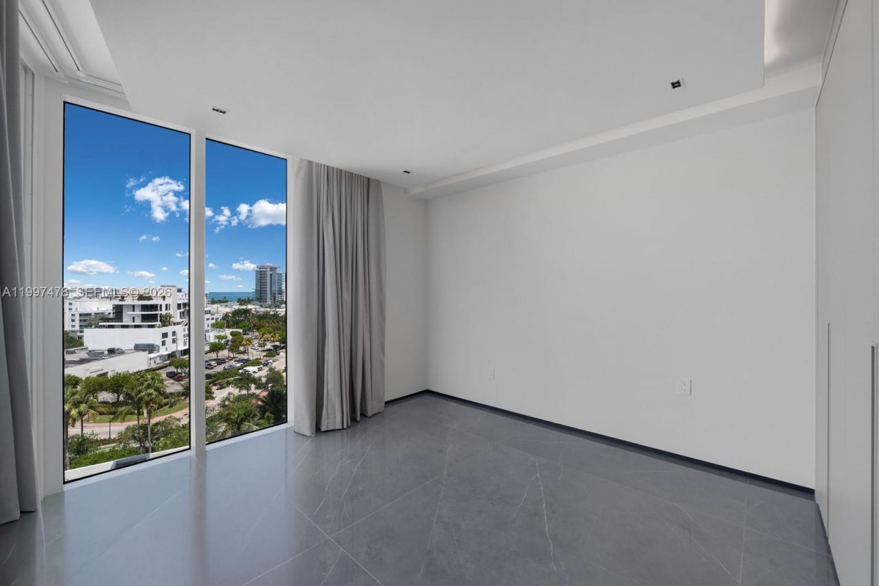 1000 S Pointe Dr, Unit 901, Miami Beach, FL 33139 Photo