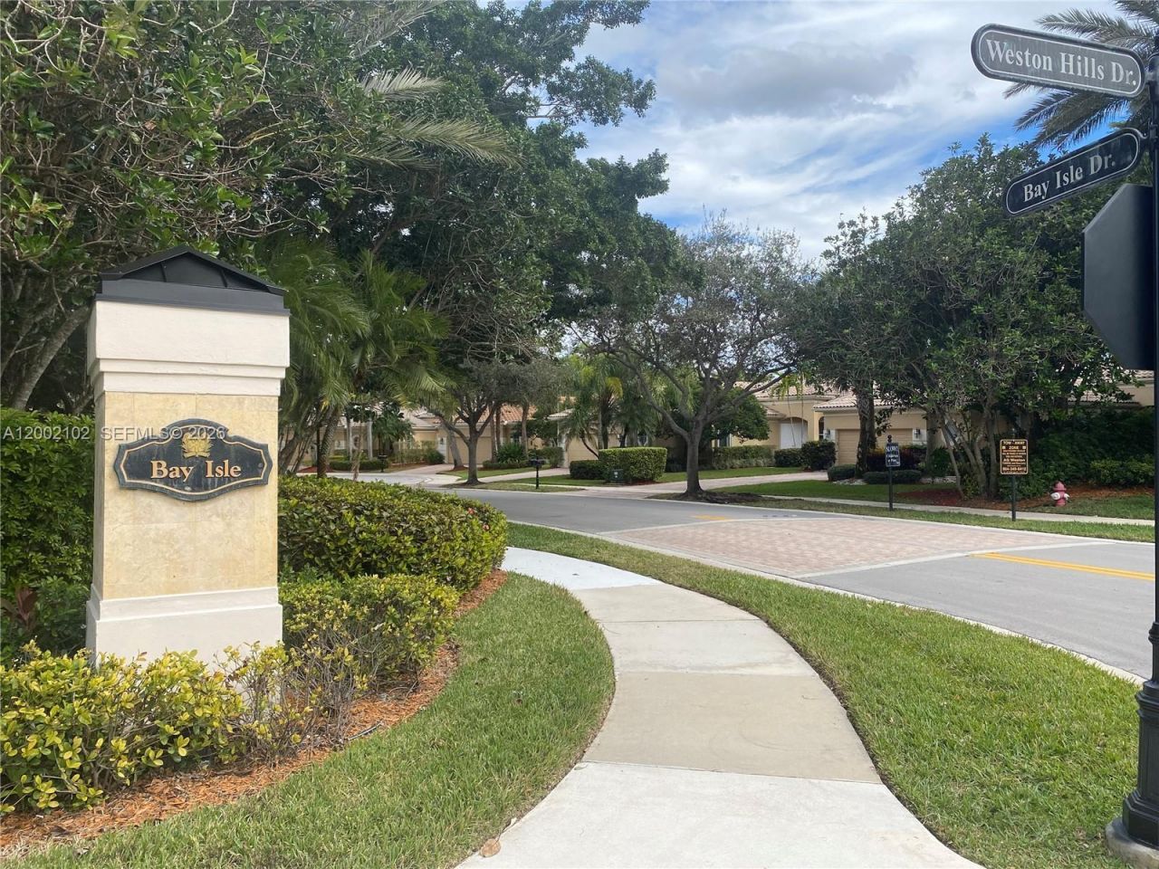 2486 Bay Isle Dr, Weston, FL 33327 Photo