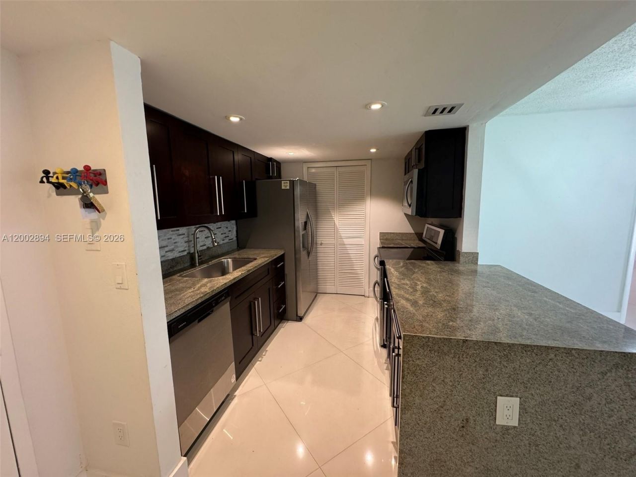 240 Lakeview Dr , Unit 112, Weston, FL 33326 Photo