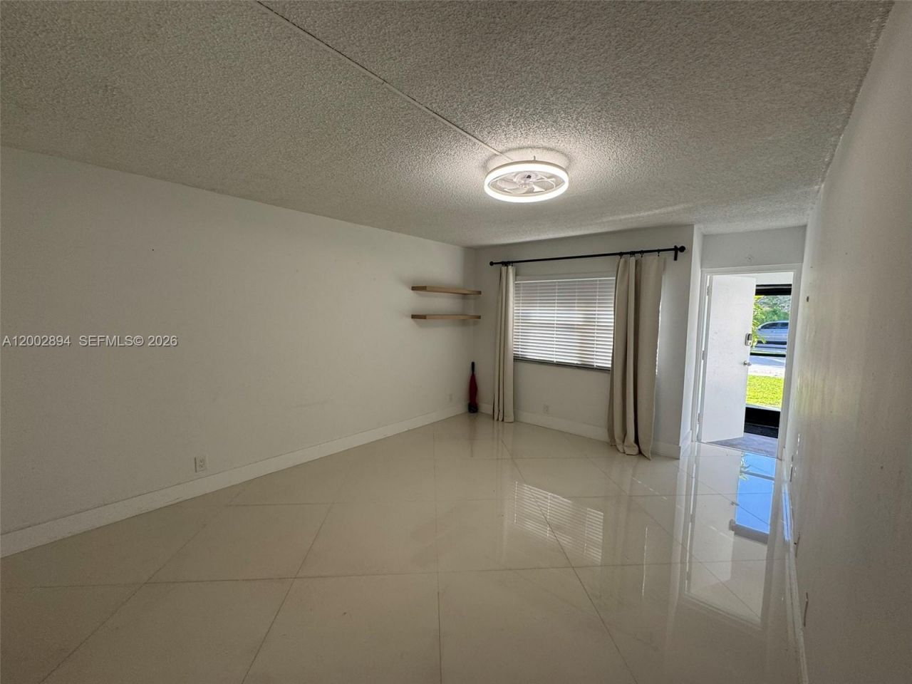 240 Lakeview Dr , Unit 112, Weston, FL 33326 Photo