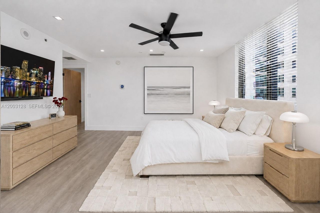 1300 Ponce De Leon Blvd , Unit 815, Coral Gables, FL 33134 Photo