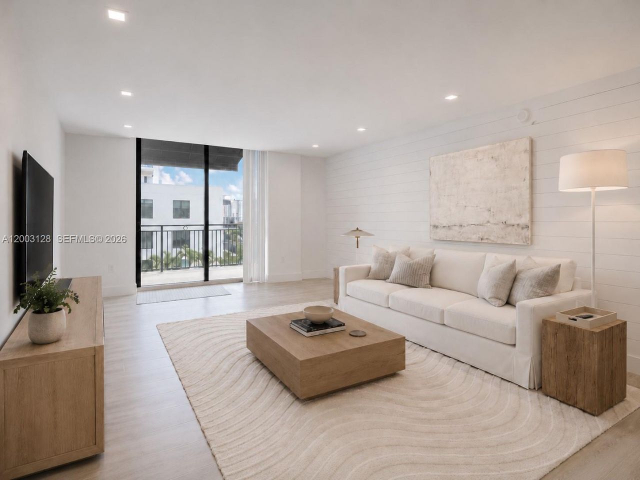 1300 Ponce De Leon Blvd , Unit 815, Coral Gables, FL 33134 Photo