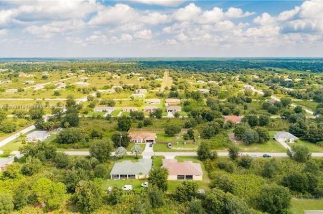 2611 65 St , Lehigh Acres, FL 33971 Photo