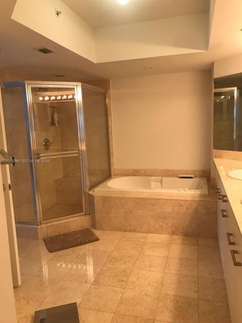 21055 Yacht Club Dr , Unit 2904, Aventura, FL 33180 Photo