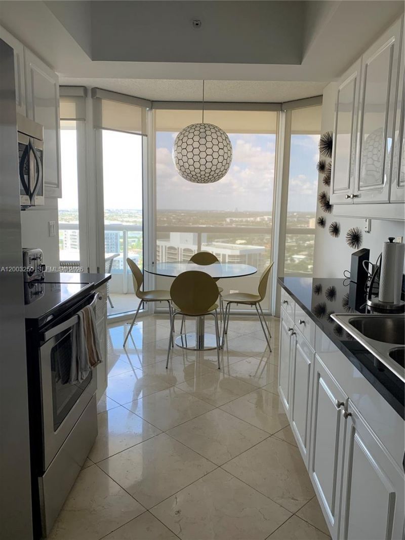 21055 Yacht Club Dr , Unit 2904, Aventura, FL 33180 Photo