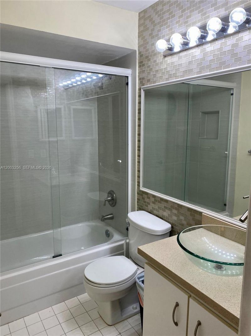 464 NE 210th Cir Ter, Unit 201-10A, Miami, FL 33179 Photo