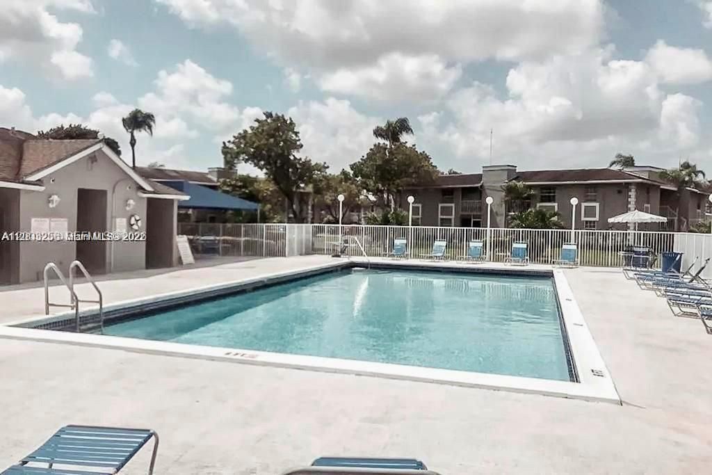 464 NE 210th Cir Ter, Unit 201-10A, Miami, FL 33179 Photo