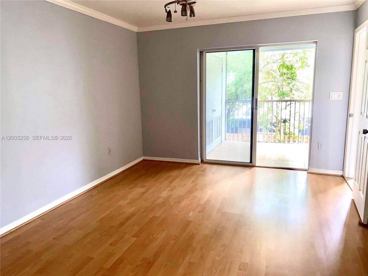 464 NE 210th Cir Ter, Unit 201-10A, Miami, FL 33179 Photo