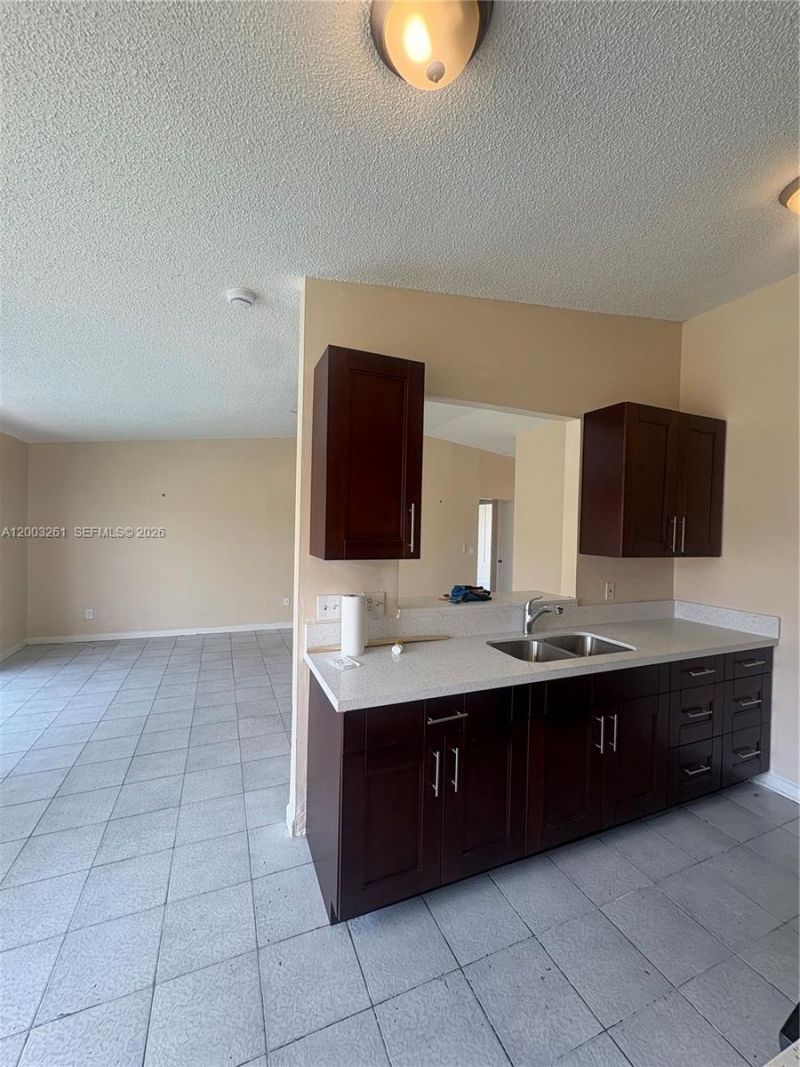 2742 NW 199th Ter, Miami Gardens, FL 33056 Photo