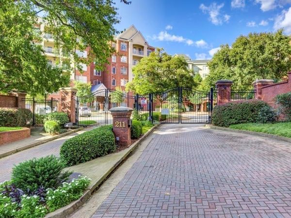 211 Colonial Homes Drive NW, Unit 2508, Atlanta, GA 30309