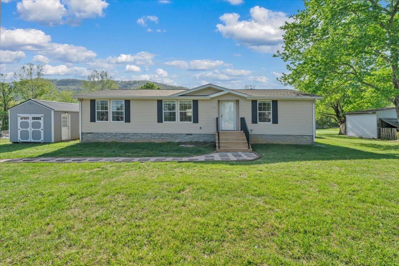 3767 Bandy Rd, Roanoke, VA 24014 Main Photo