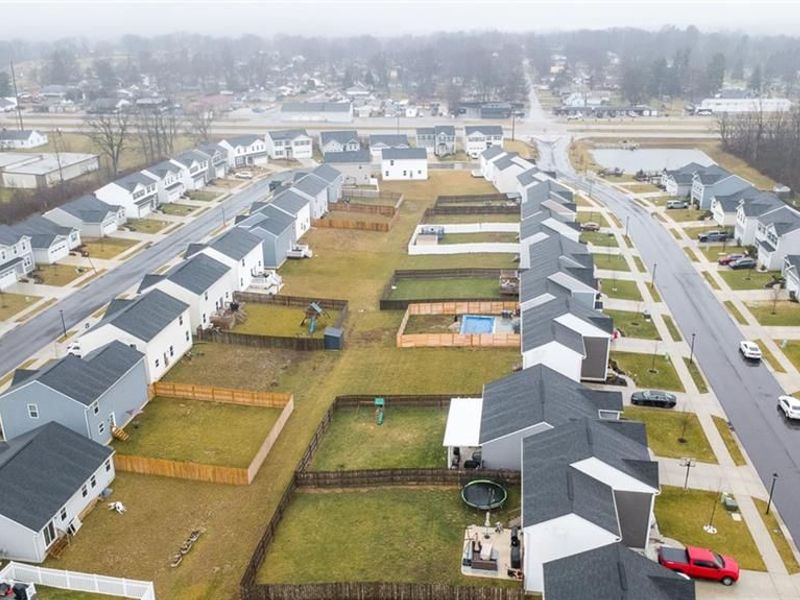 195 Skyway Drive, Springfield Township, OH 45505 Photo 10