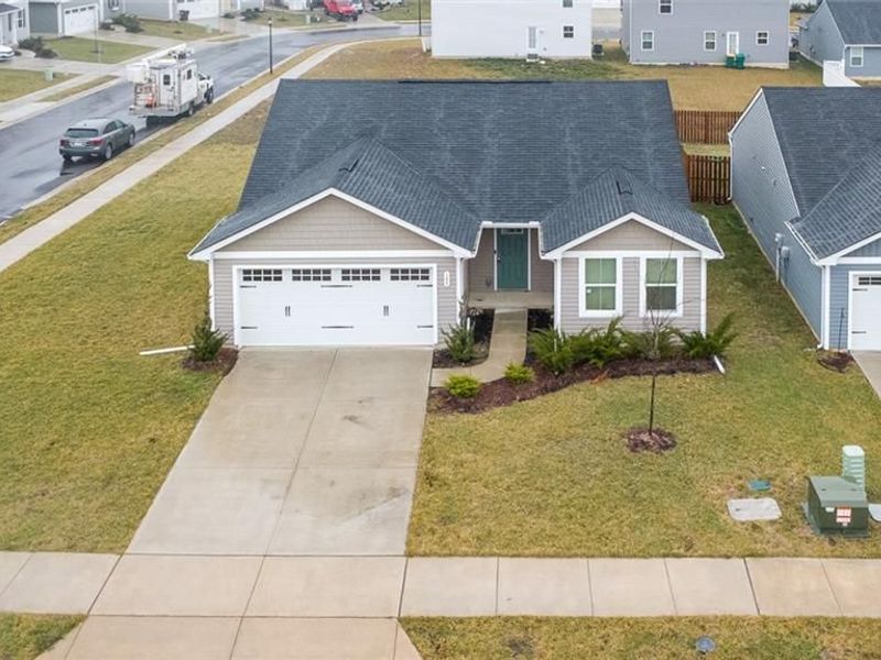 195 Skyway Drive, Springfield Township, OH 45505 Photo 3