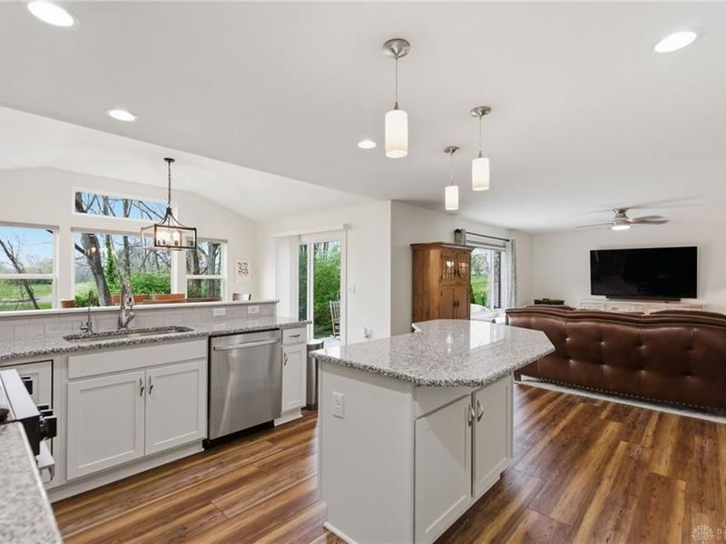 1536 Golf Club, Turtlecreek Township, OH 45036 Photo 22