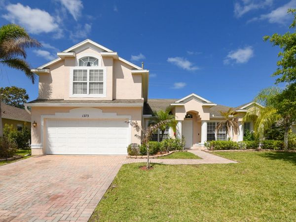 1273 Scarlet Oak Circle, Vero Beach, FL 32966