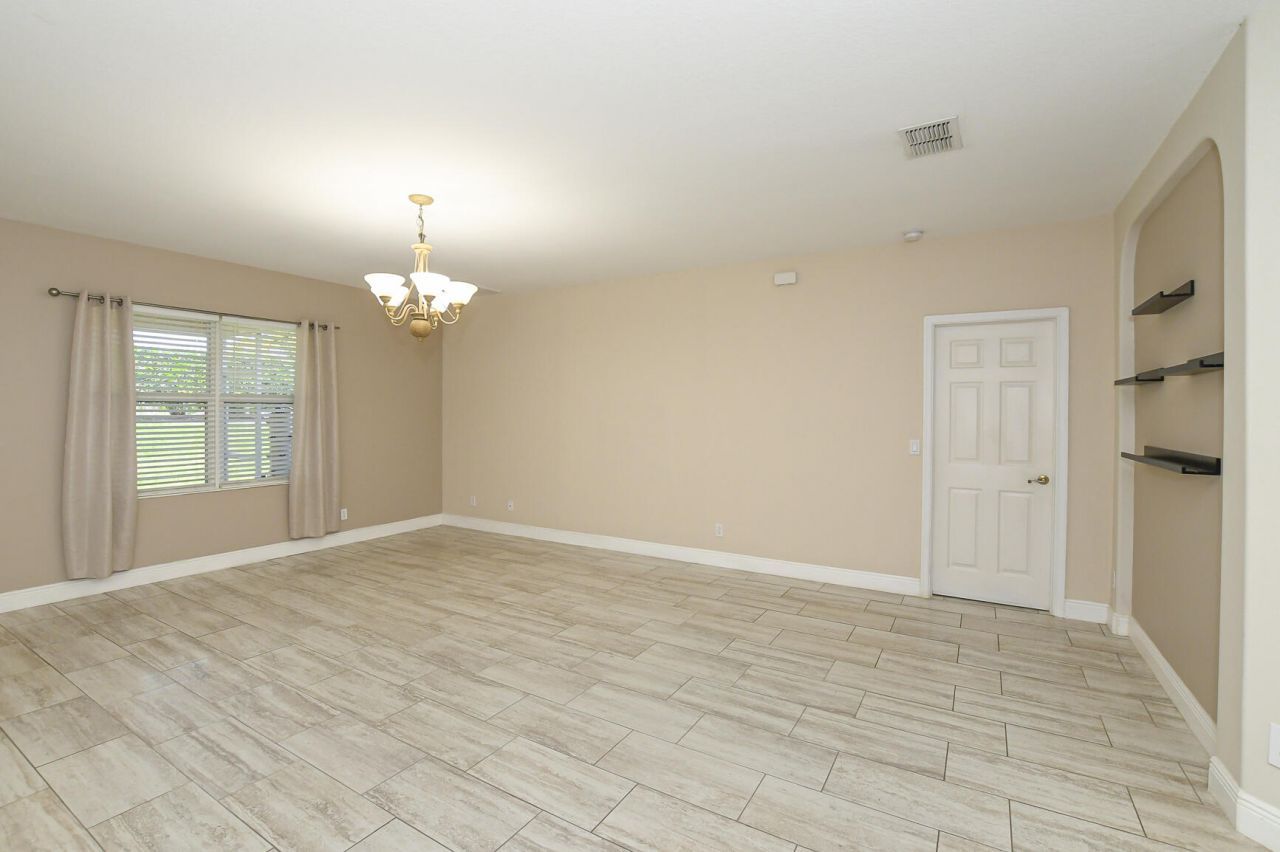 1273 Scarlet Oak Circle, Vero Beach, FL 32966 Photo