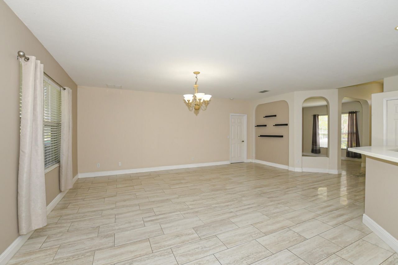 1273 Scarlet Oak Circle, Vero Beach, FL 32966 Photo