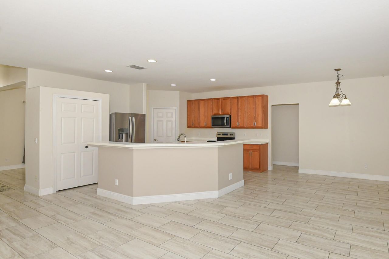 1273 Scarlet Oak Circle, Vero Beach, FL 32966 Photo