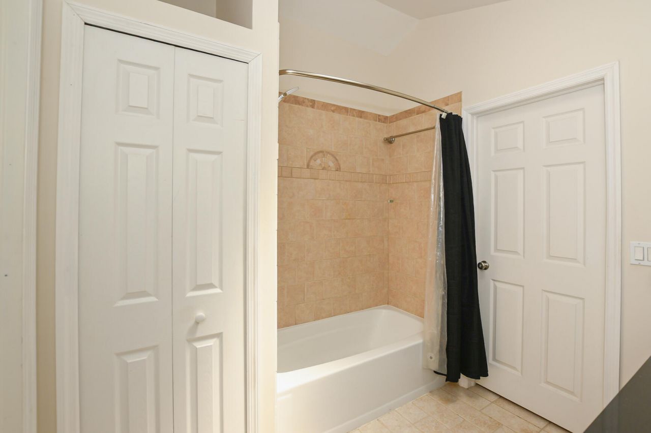 1273 Scarlet Oak Circle, Vero Beach, FL 32966 Photo