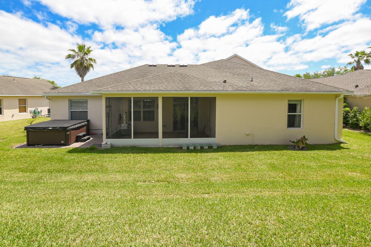 1273 Scarlet Oak Circle, Vero Beach, FL 32966 Photo