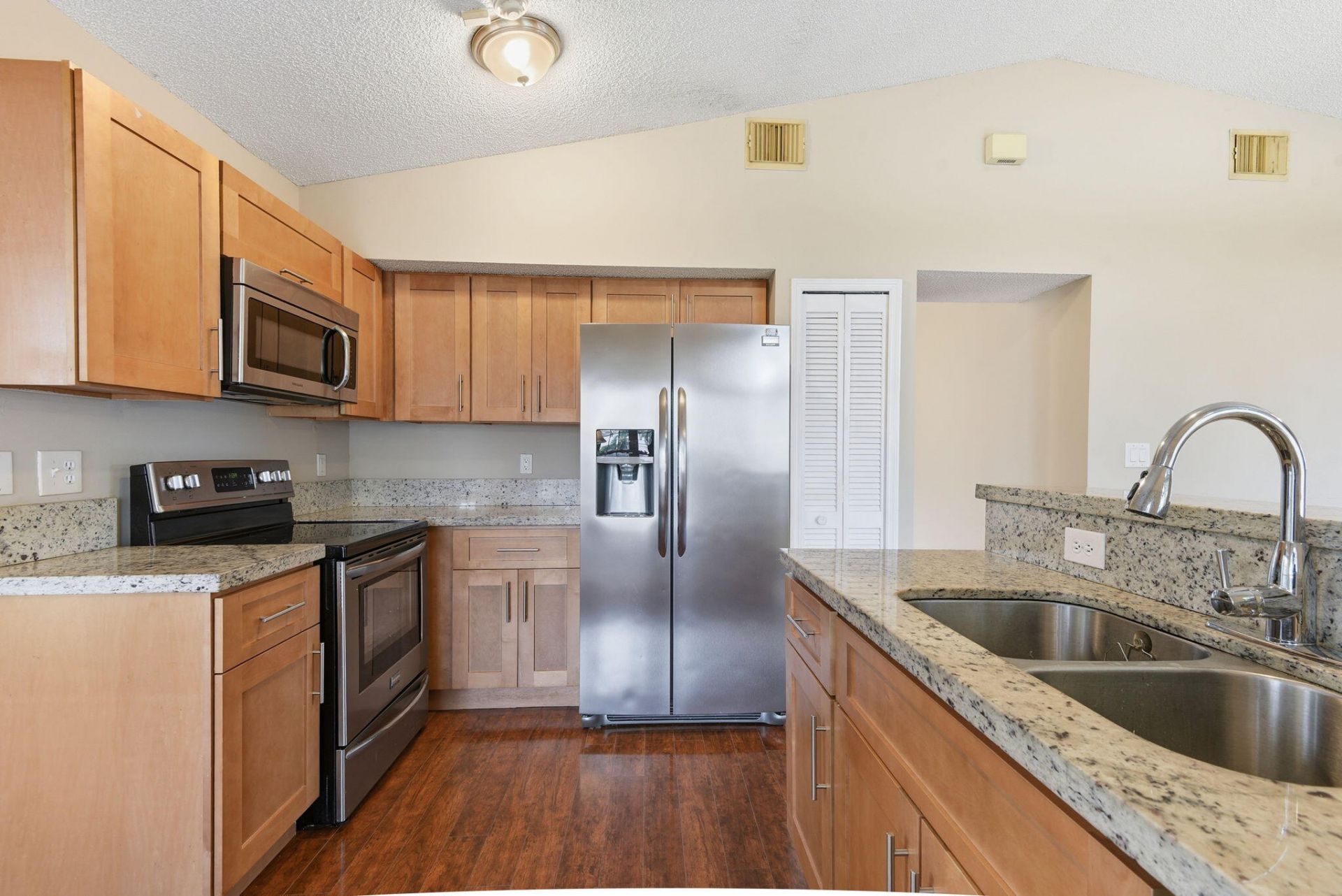 7350 SW 161st Place, Miami, FL 33193 Photo