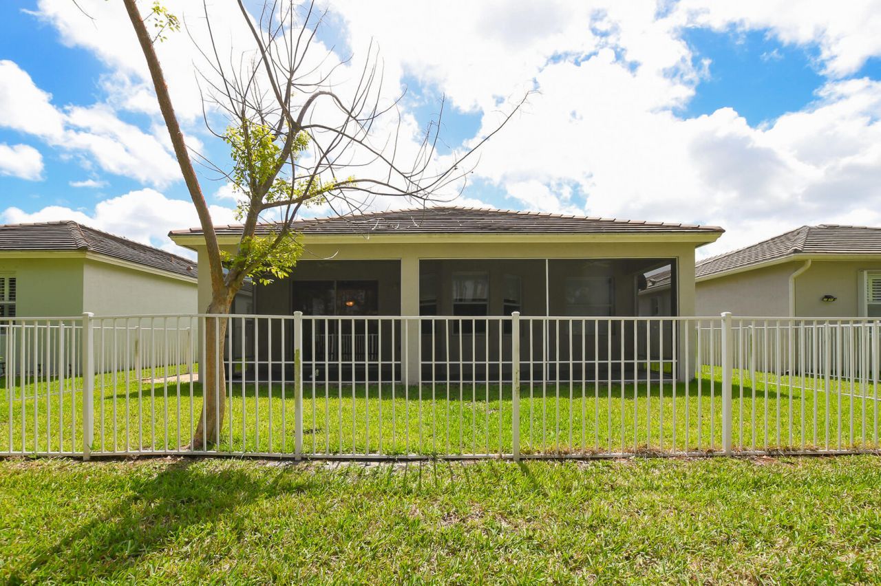 316 SW Maclay Way, Port Saint Lucie, FL 34986 Photo