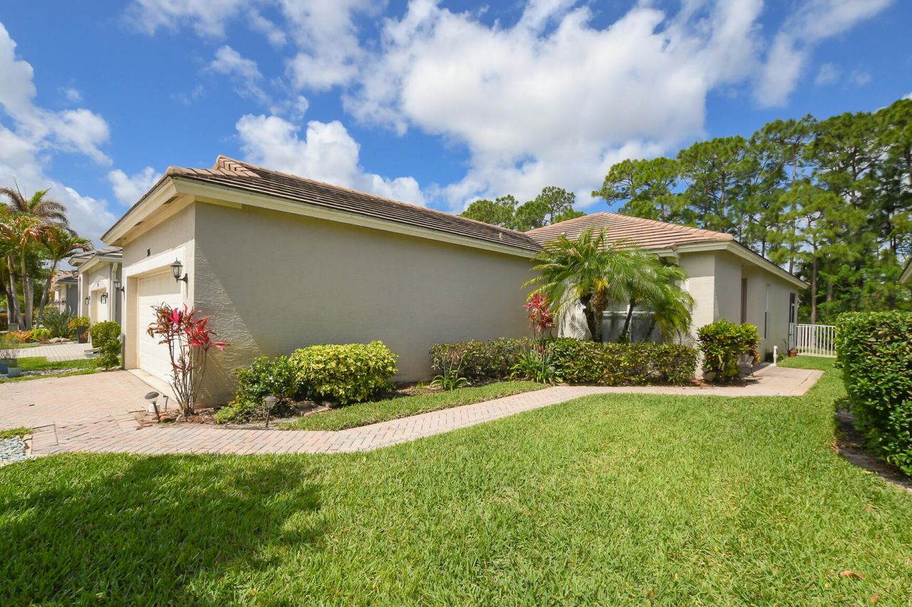 316 SW Maclay Way, Port Saint Lucie, FL 34986 Photo