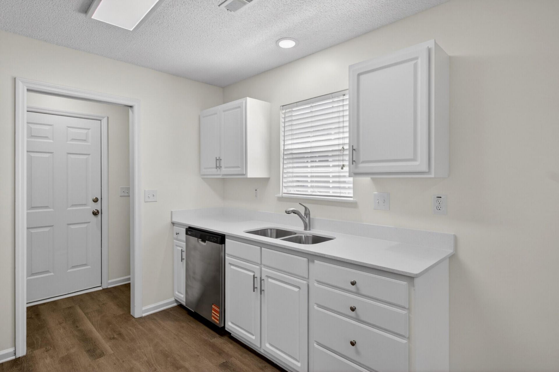 8349 Waltham Road Photo 11