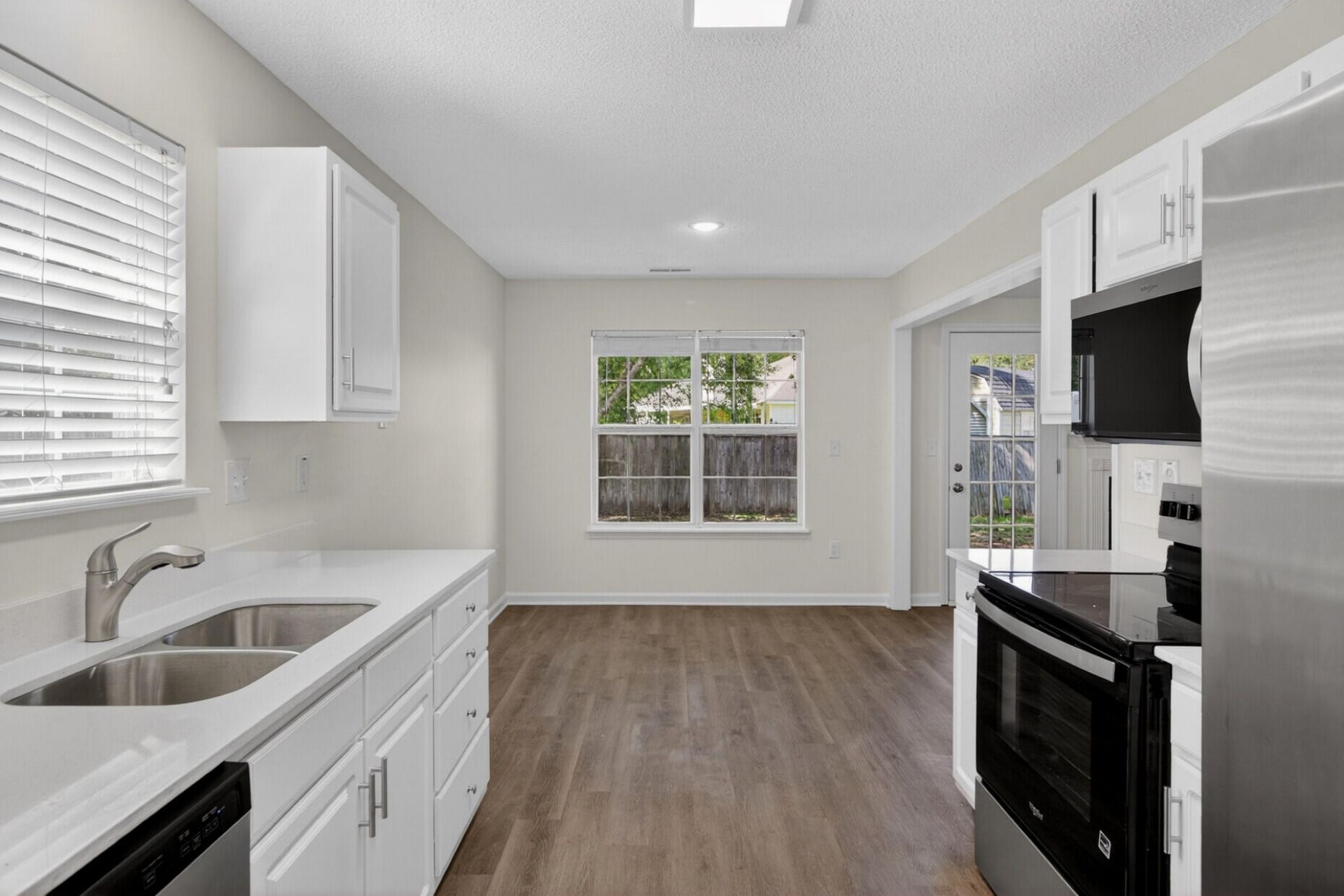 8349 Waltham Road Photo 12