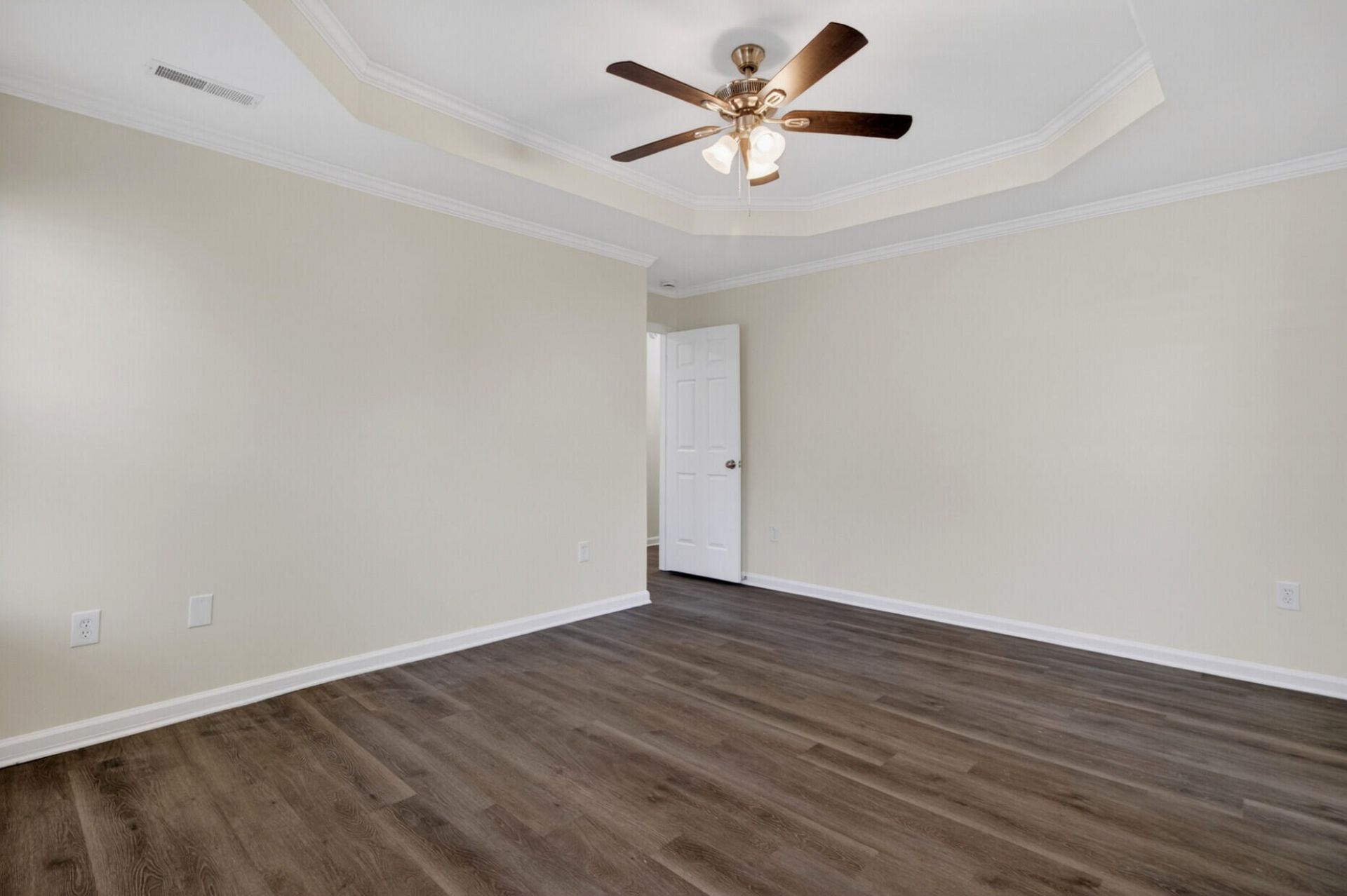 8349 Waltham Road Photo 15