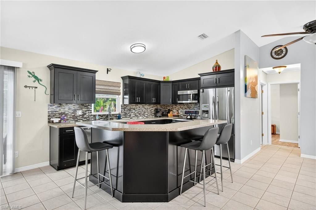 2919 SW 25th St , Cape Coral, FL 33914 Photo