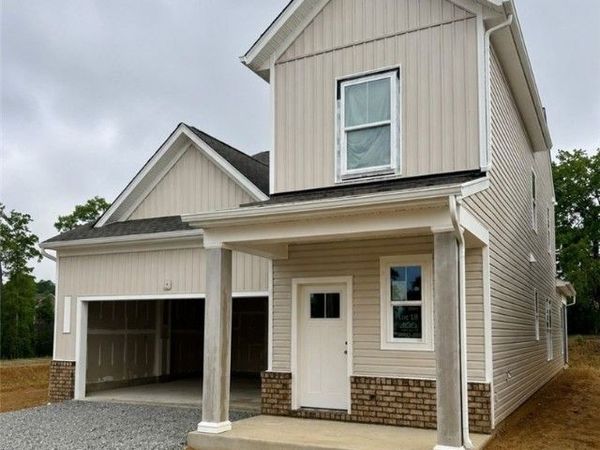 10302 Szalay Lane, Ashland, VA 23005