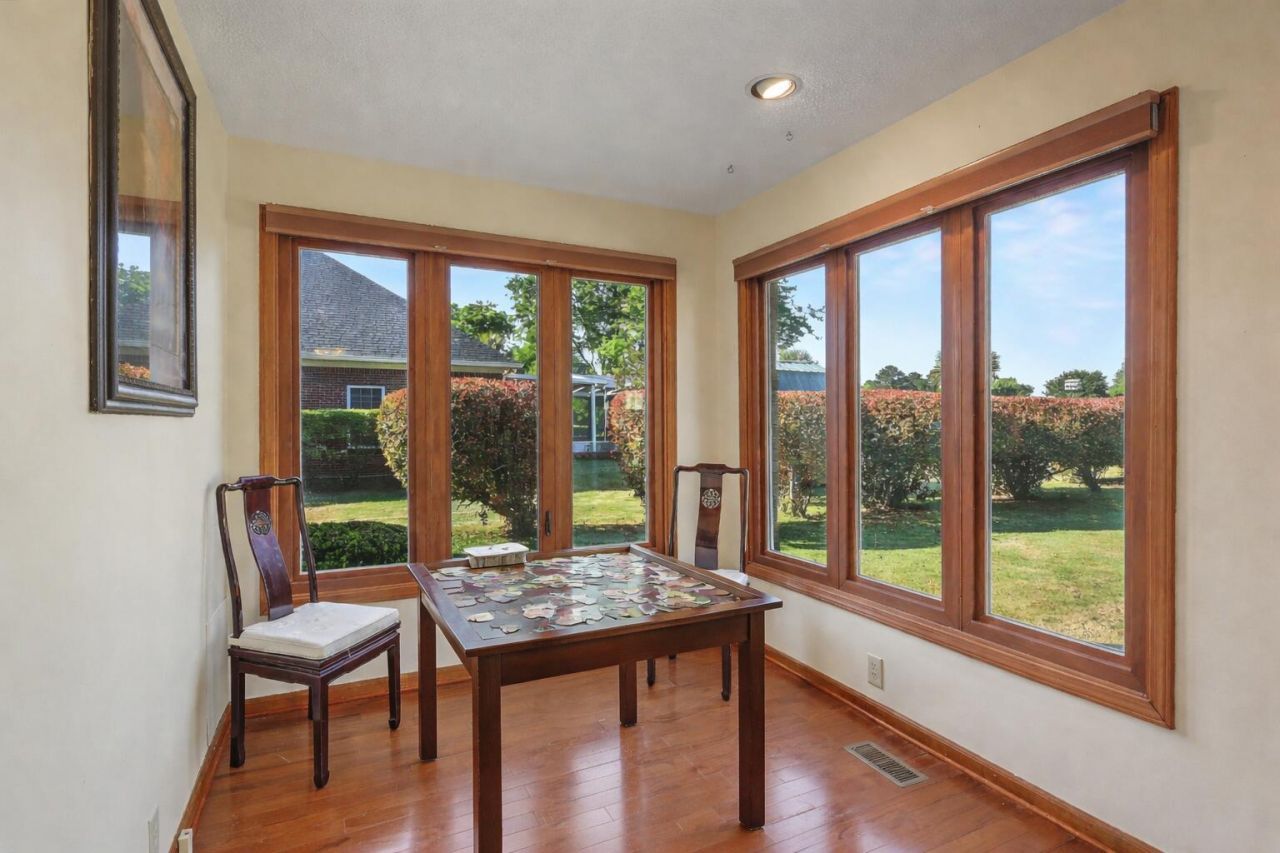 104 Cooper Drive Photo 18