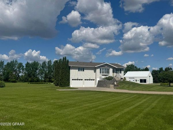 402 Main Avenue, Colgate, ND 58046