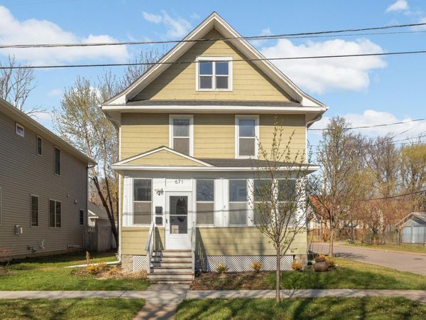 671 Canton Street , Saint Paul, MN 55102