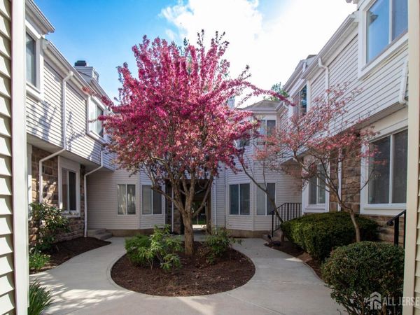 1025 Schmidt Lane, North Brunswick, NJ 08902