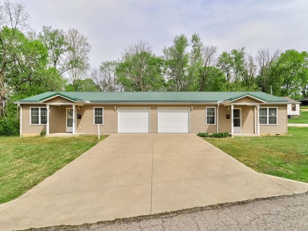 308 & 310 E Spruce Street, Petersburg, IN 47567