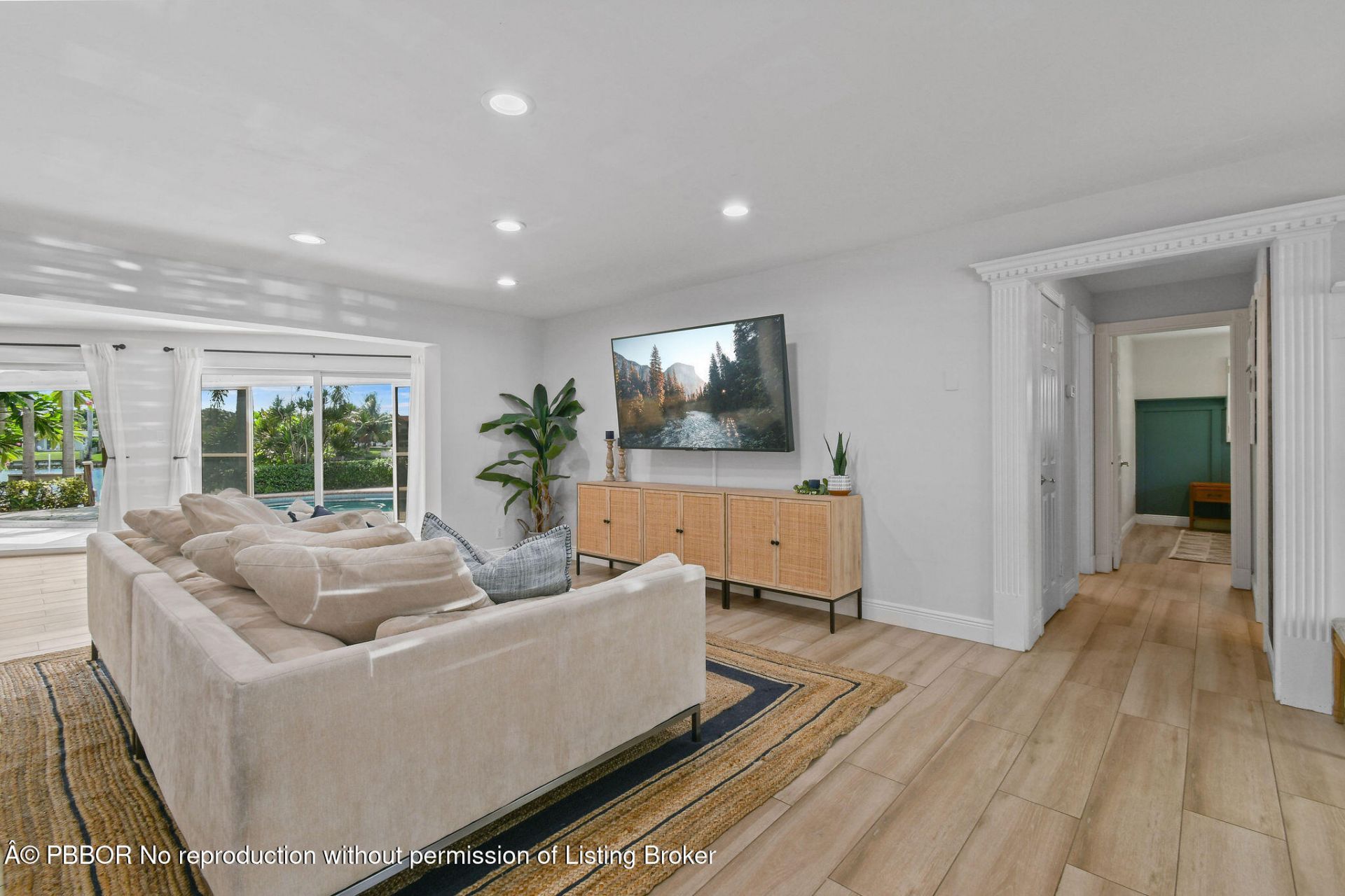 8110 W Lake Drive, Lake Clarke Shores, FL 33406 Photo