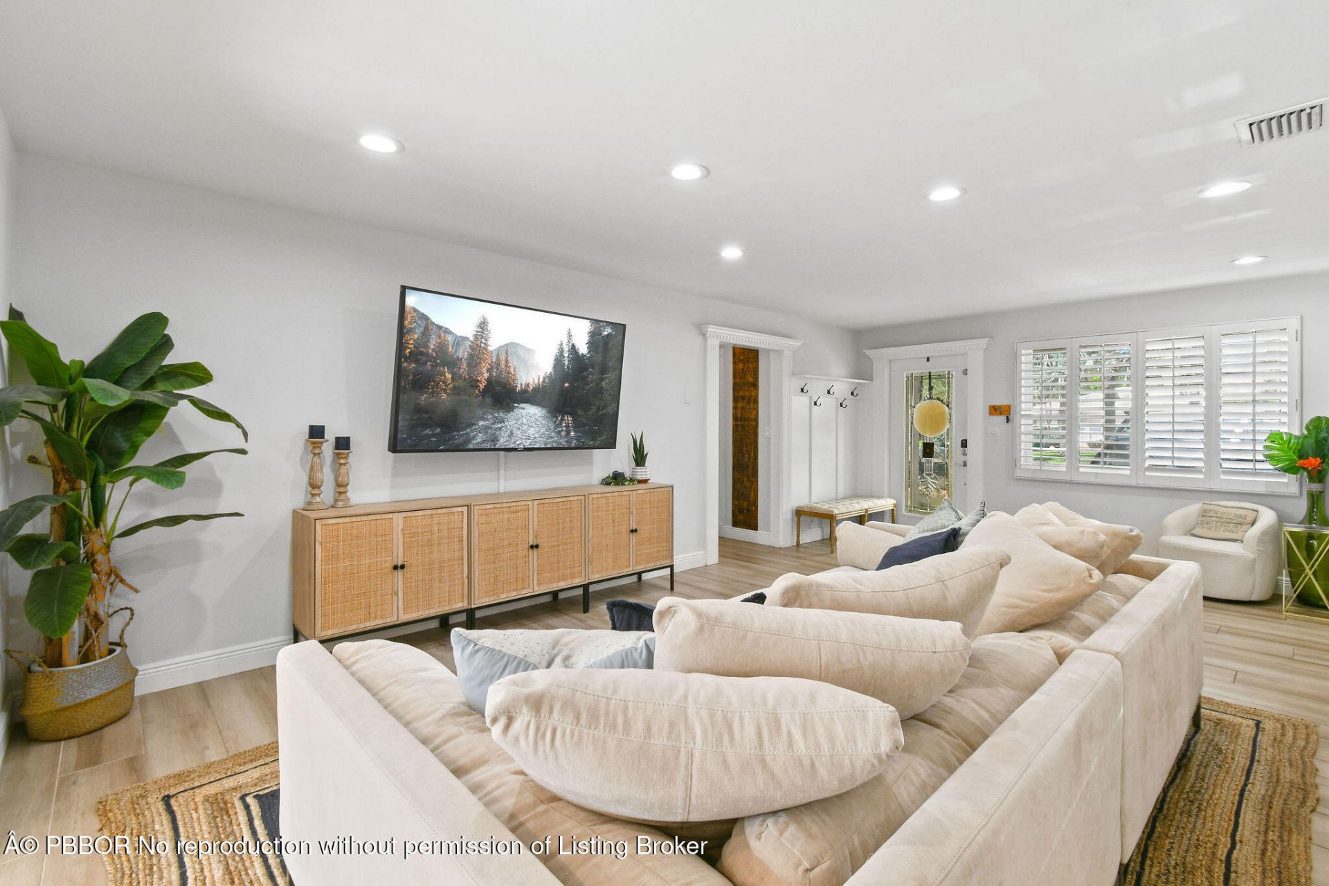 8110 W Lake Drive, Lake Clarke Shores, FL 33406 Photo