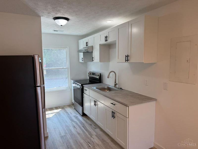 1887 Kahn Avenue, Hamilton, OH 45011 Photo 2