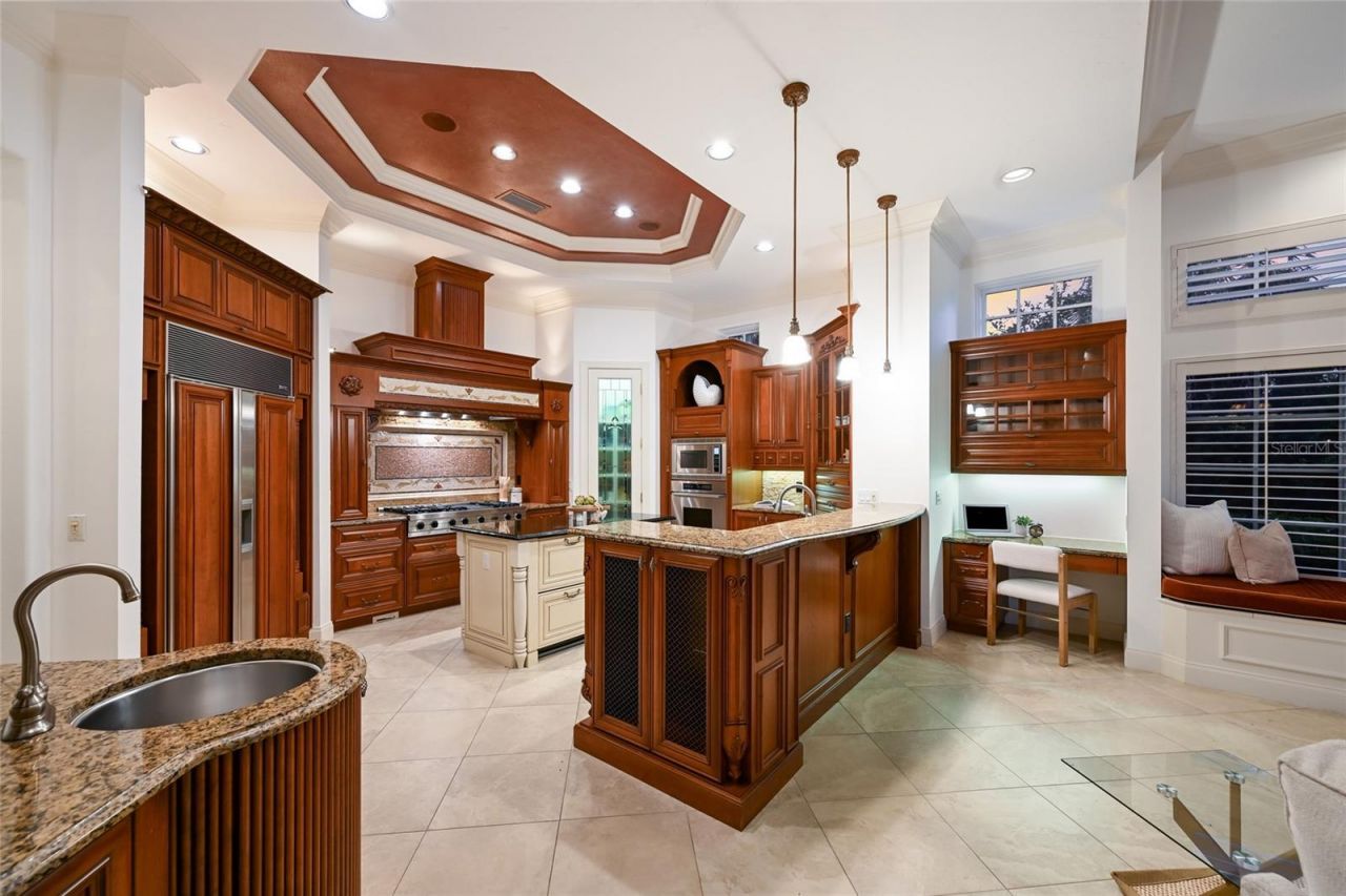 3809 Founders Club Drive, Sarasota, FL 34240 Photo