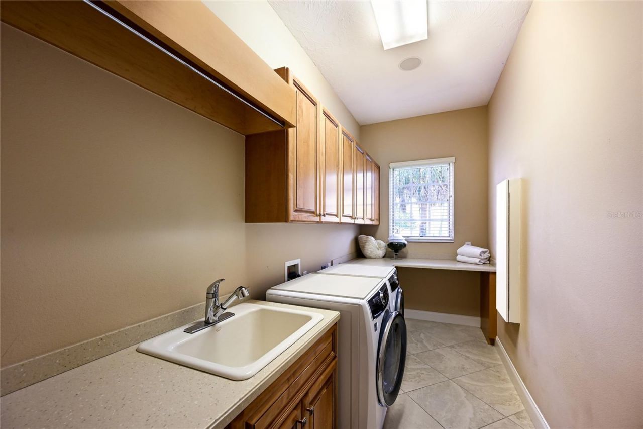 3809 Founders Club Drive, Sarasota, FL 34240 Photo