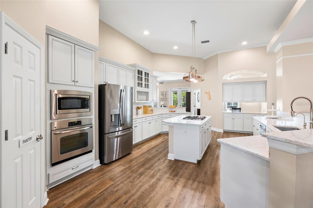 5823 Terncrest Drive, Lithia, FL 33547 Photo