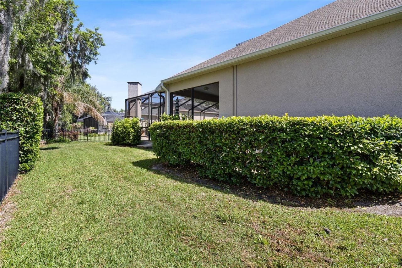 5823 Terncrest Drive, Lithia, FL 33547 Photo