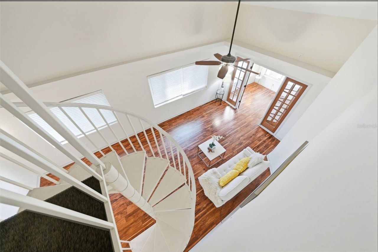 13614 Lake Point Drive S, Clearwater, FL 33762 Photo