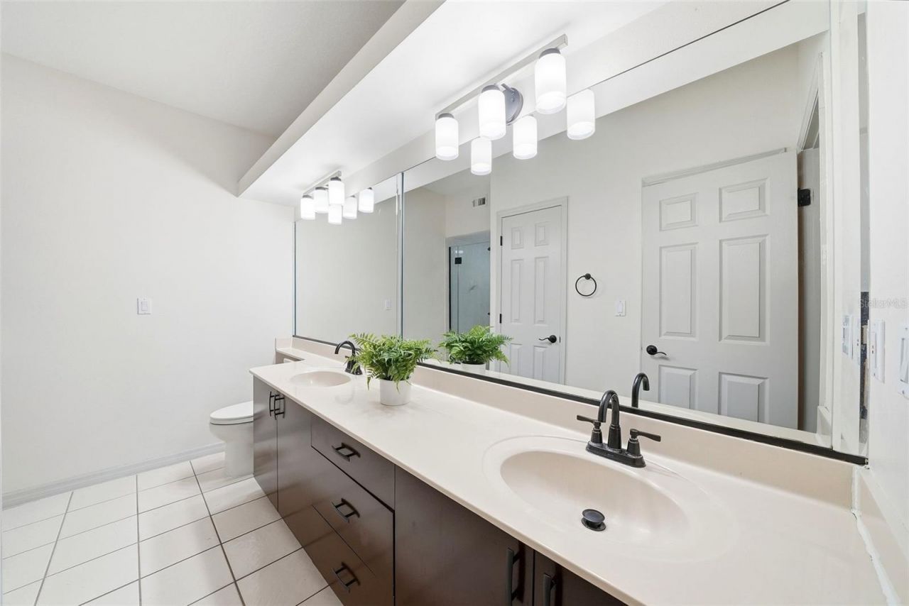 13614 Lake Point Drive S, Clearwater, FL 33762 Photo