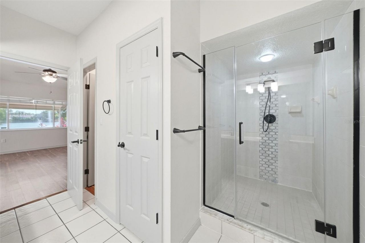 13614 Lake Point Drive S, Clearwater, FL 33762 Photo