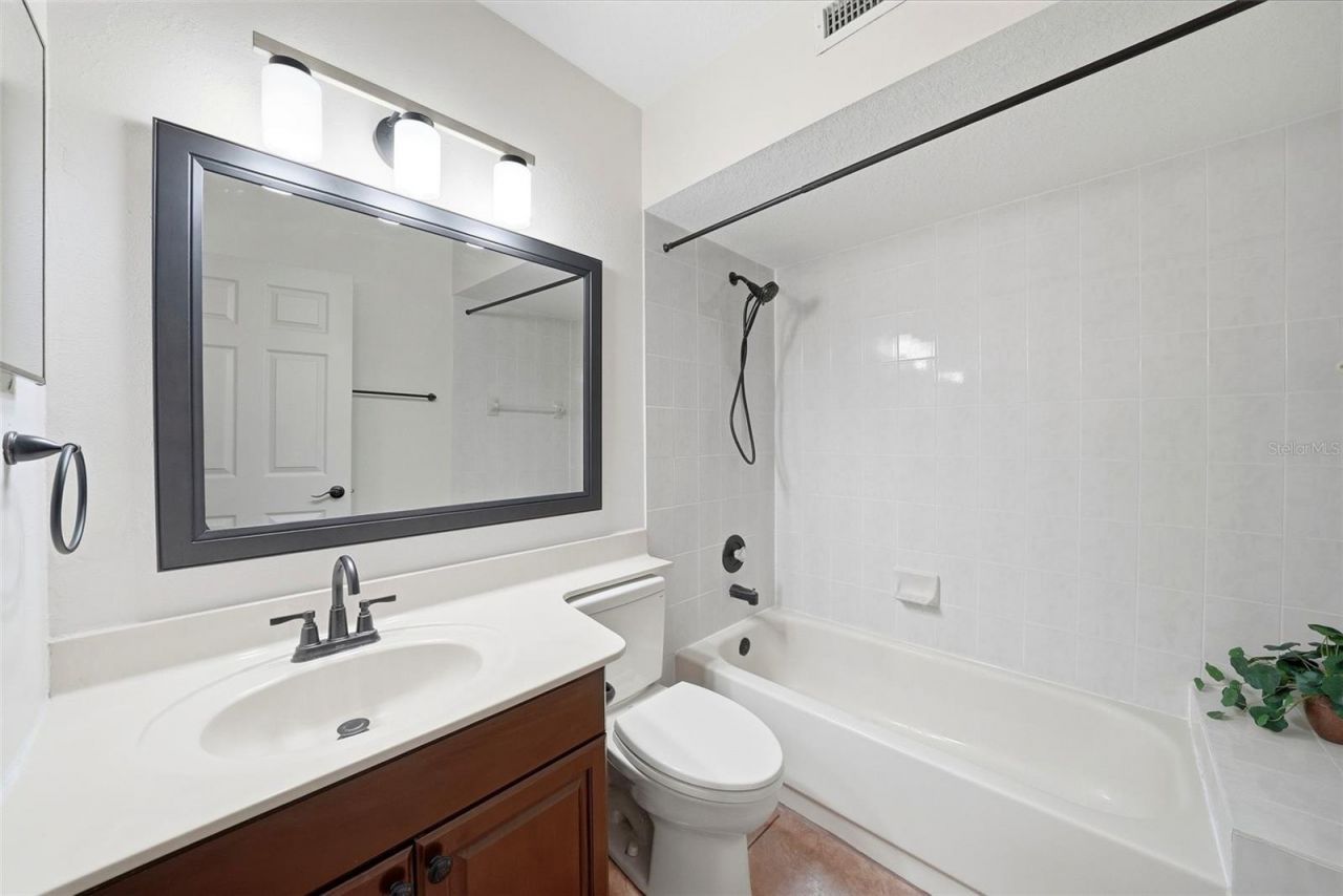 13614 Lake Point Drive S, Clearwater, FL 33762 Photo