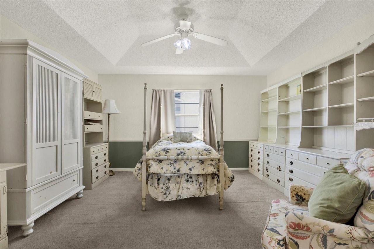 9131 Rhett Lane , Weeki Wachee, FL 34613 Photo